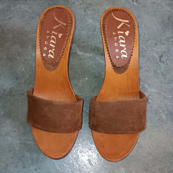 Kiara Shoes Italy Brown Suede Slides Sandals 7M NEW - Picture 3 of 10